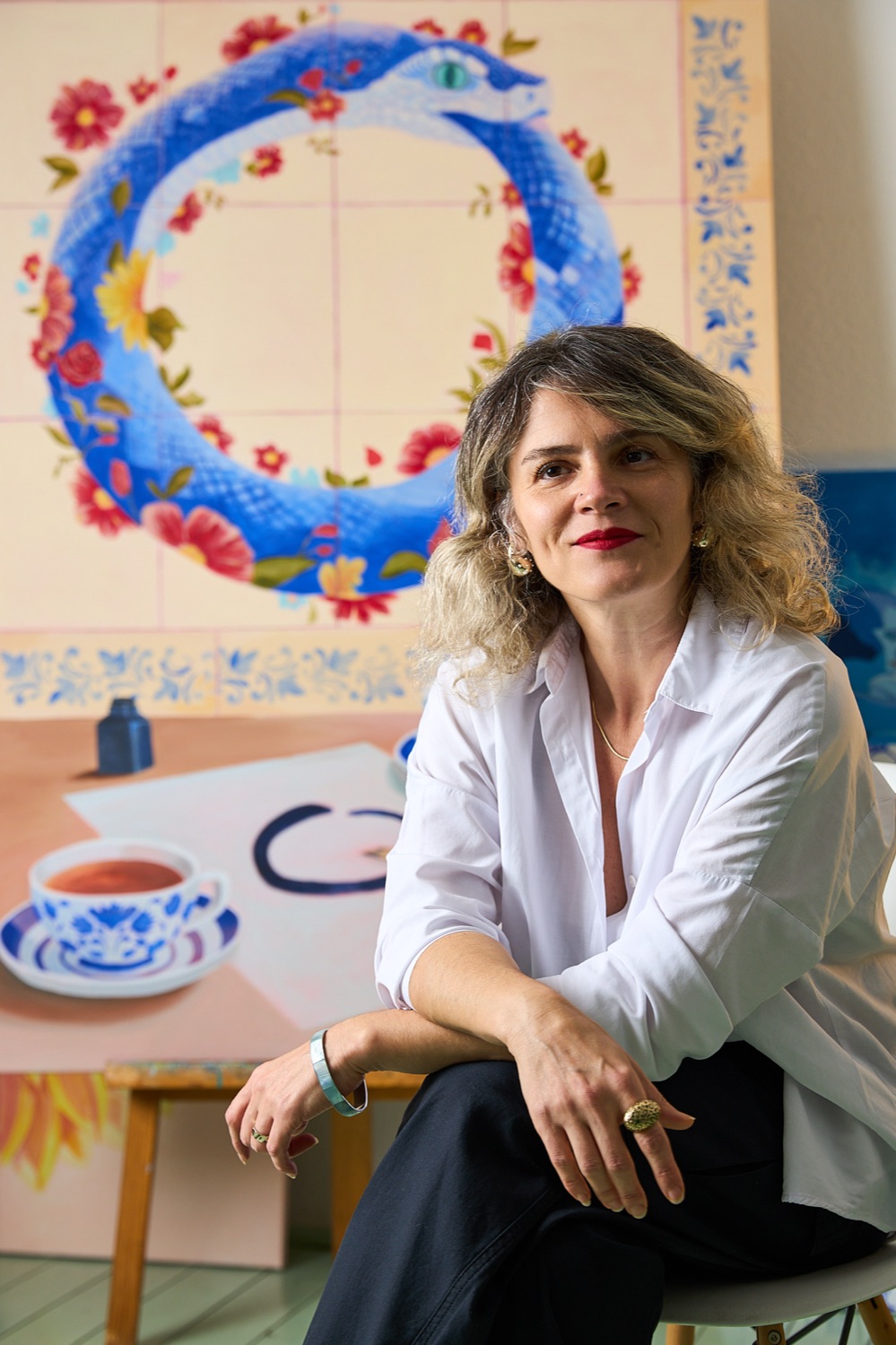 Gülfem Çetin Çapcı in her studio in front of Ouroboros